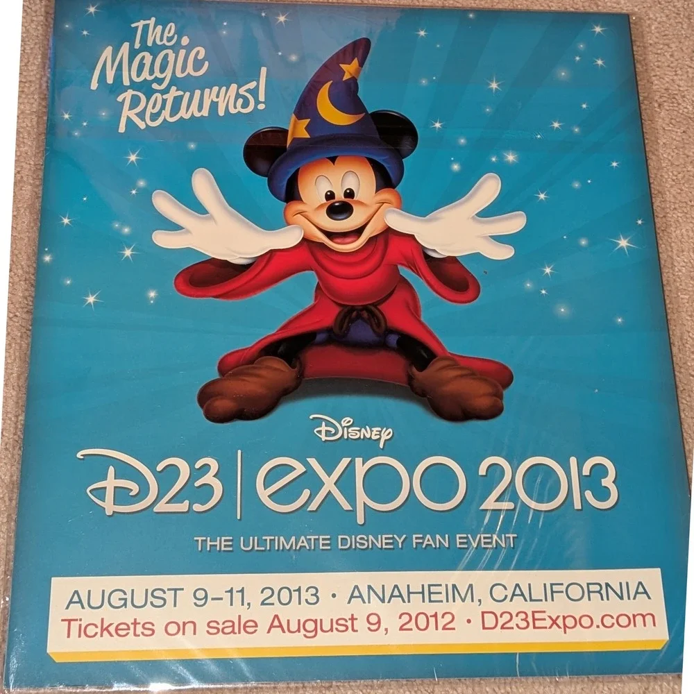 Disney twenty-three Magazine Fall 2012 Cars‎ Land D23 Expo 2013 Mickey Mouse NIP